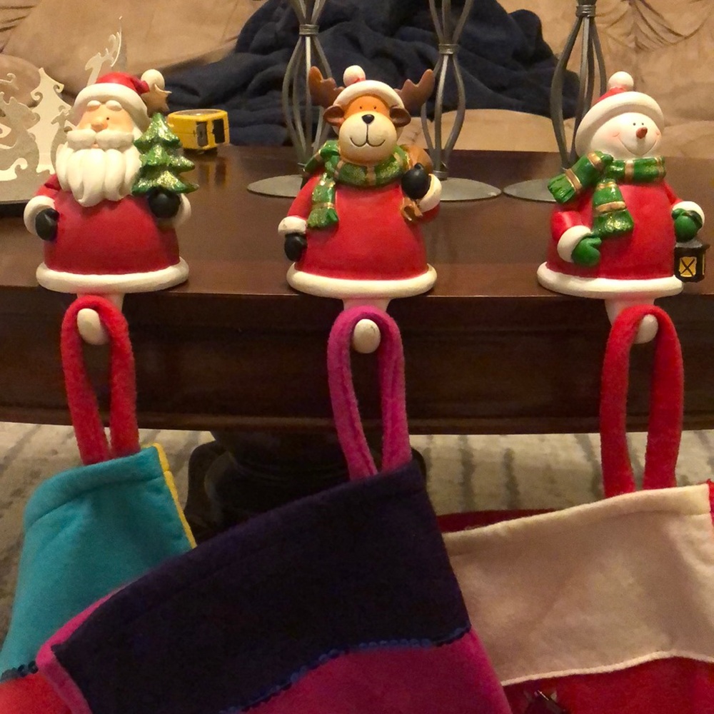 3 piece stocking holder